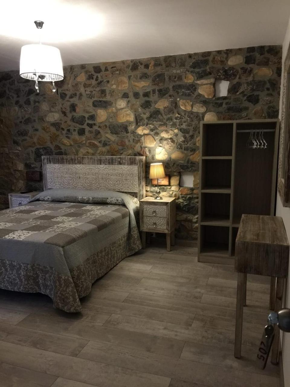 Pension San Pelayo 10 Cangas de Onis Bagian luar foto