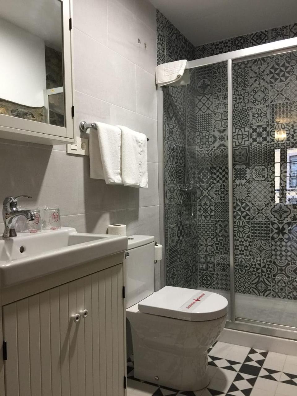 Pension San Pelayo 10 Cangas de Onis Bagian luar foto