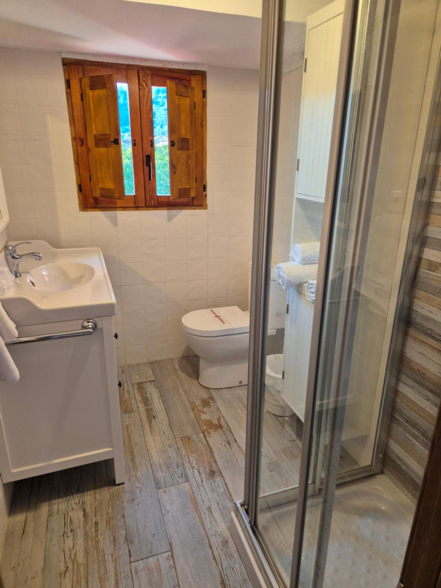Pension San Pelayo 10 Cangas de Onis Bagian luar foto